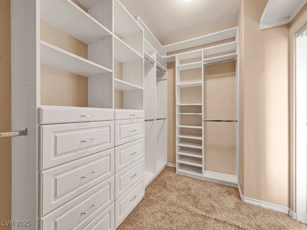 8267 Campbell Springs, Las Vegas, NV 89178