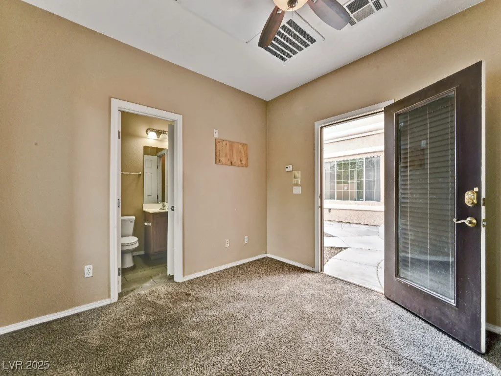 8267 Campbell Springs, Las Vegas, NV 89178