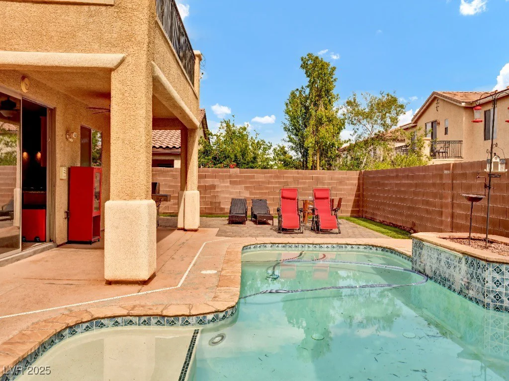 8267 Campbell Springs, Las Vegas, NV 89178