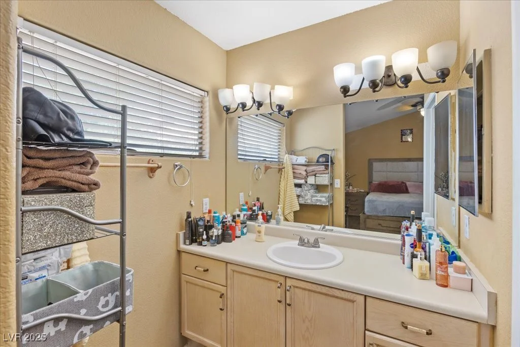 1139 Betty, Las Vegas, NV 89110