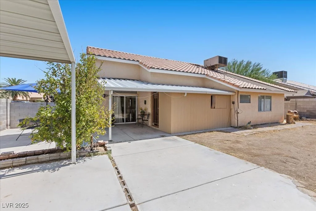 1139 Betty, Las Vegas, NV 89110