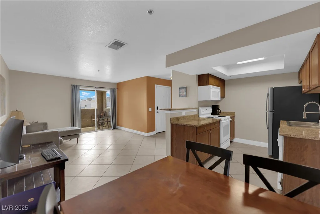 4200 Valley View, Las Vegas, NV 89103