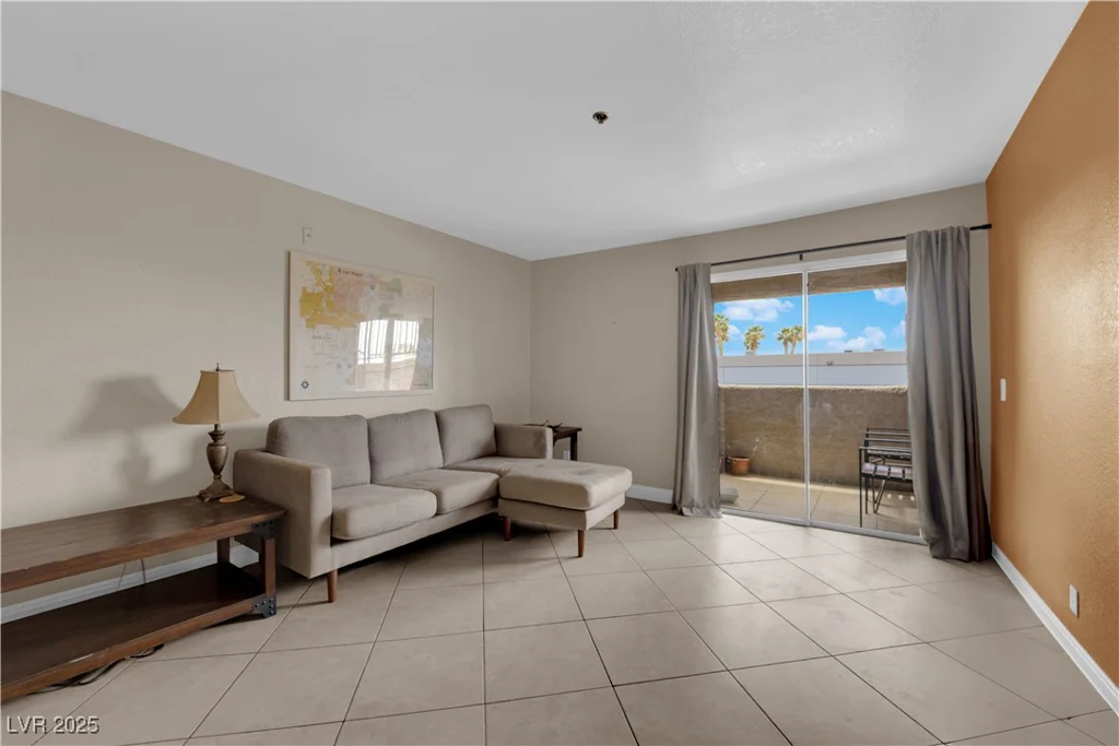 4200 Valley View, Las Vegas, NV 89103
