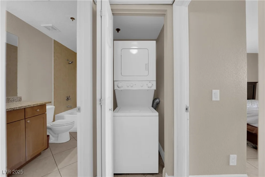 4200 Valley View, Las Vegas, NV 89103