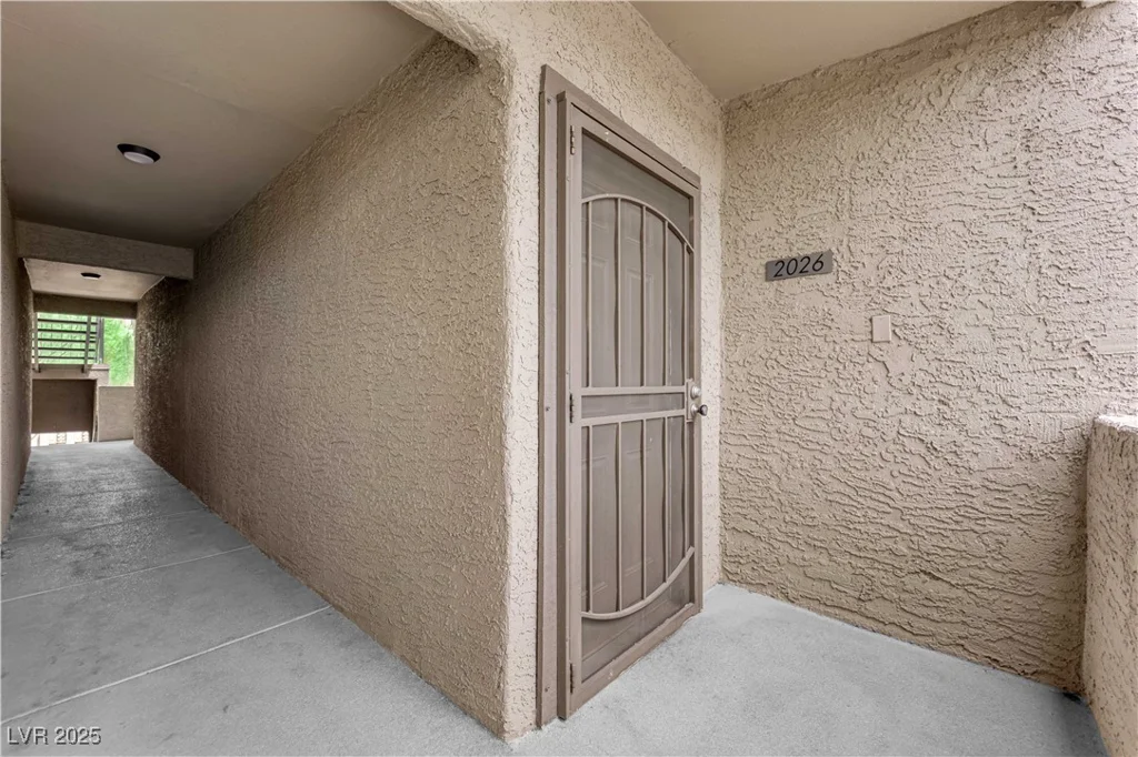 4200 Valley View, Las Vegas, NV 89103