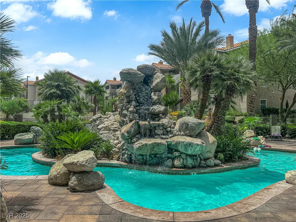 4200 Valley View, Las Vegas, NV 89103