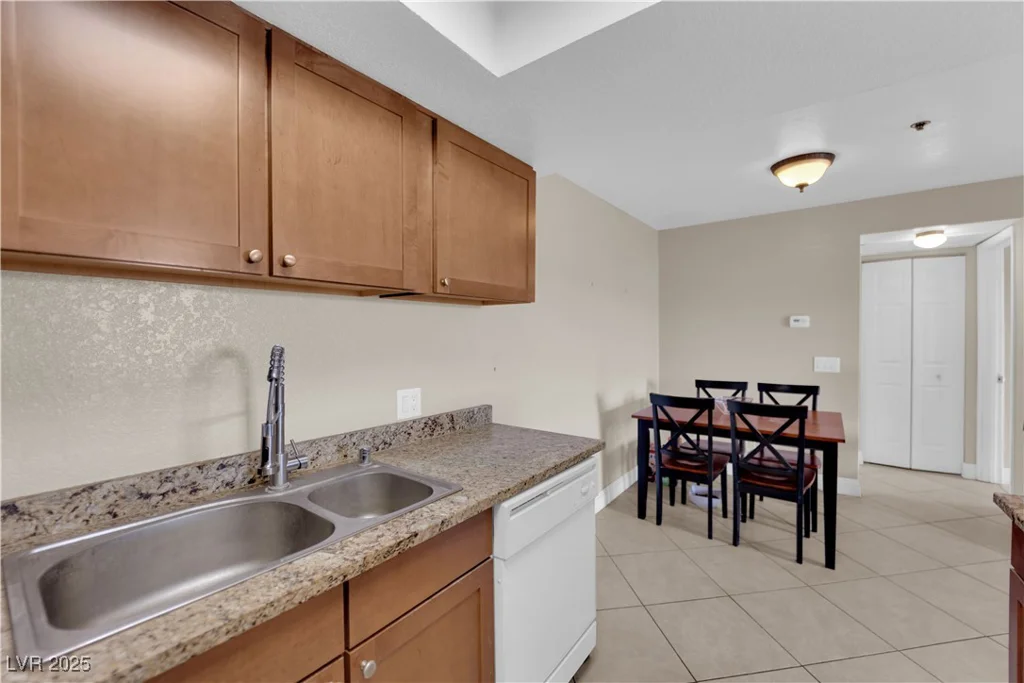 4200 Valley View, Las Vegas, NV 89103