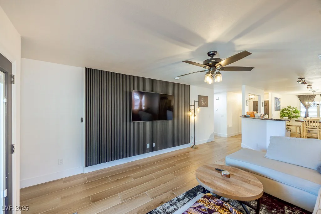 4829 River Splash, Las Vegas, NV 89131