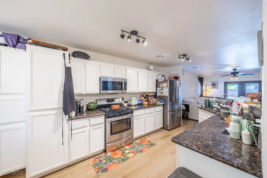 4829 River Splash, Las Vegas, NV 89131