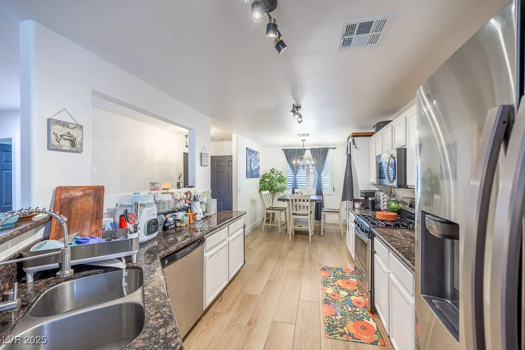 4829 River Splash, Las Vegas, NV 89131