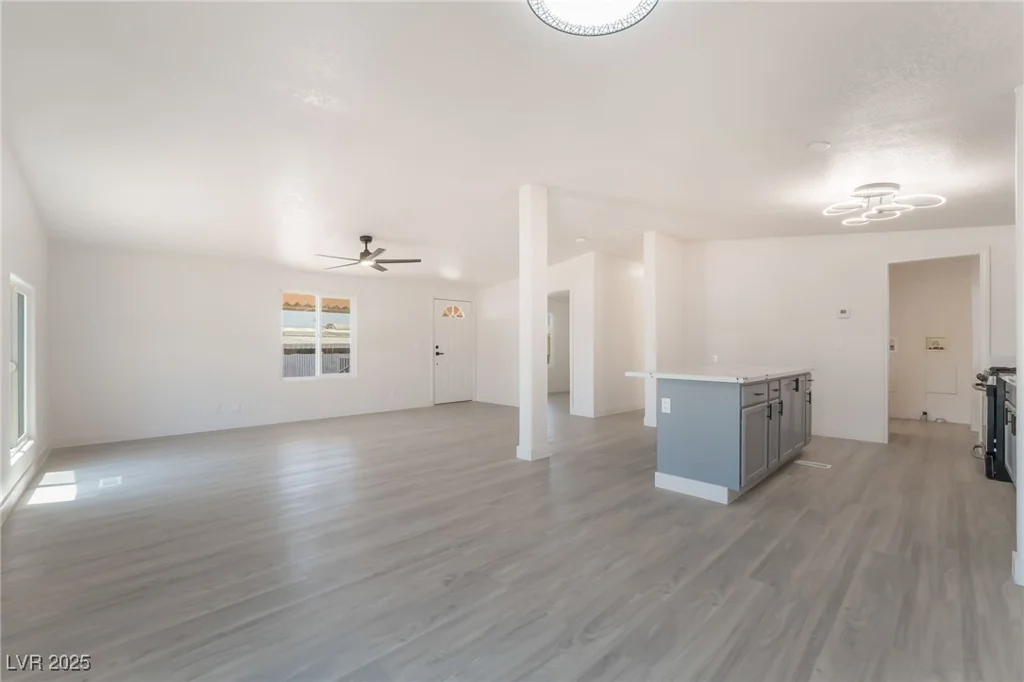 6214 Mount Rainier, Las Vegas, NV 89156