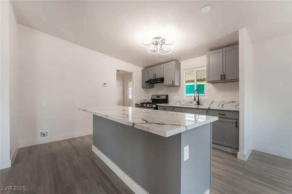 6214 Mount Rainier, Las Vegas, NV 89156