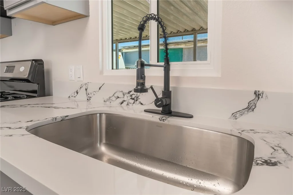 6214 Mount Rainier, Las Vegas, NV 89156