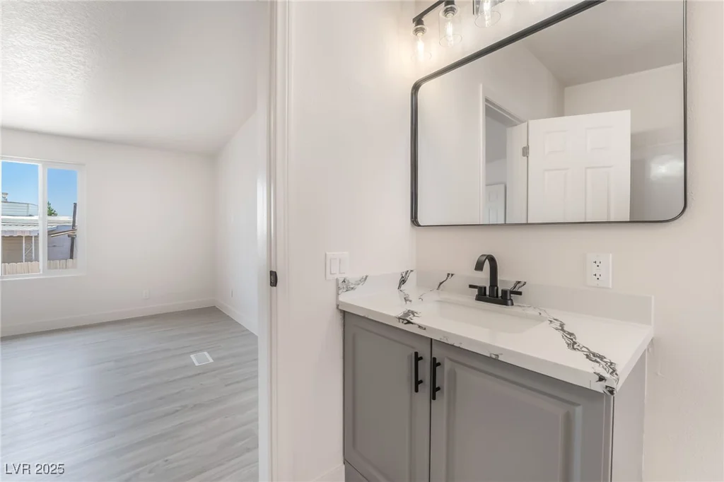 6214 Mount Rainier, Las Vegas, NV 89156
