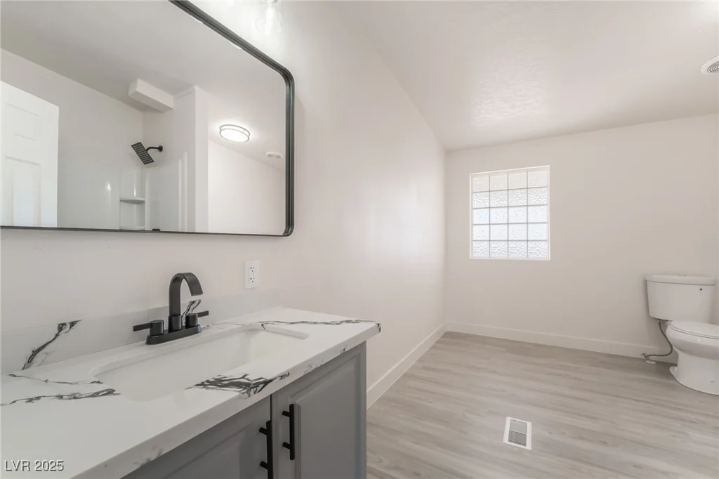 6214 Mount Rainier, Las Vegas, NV 89156