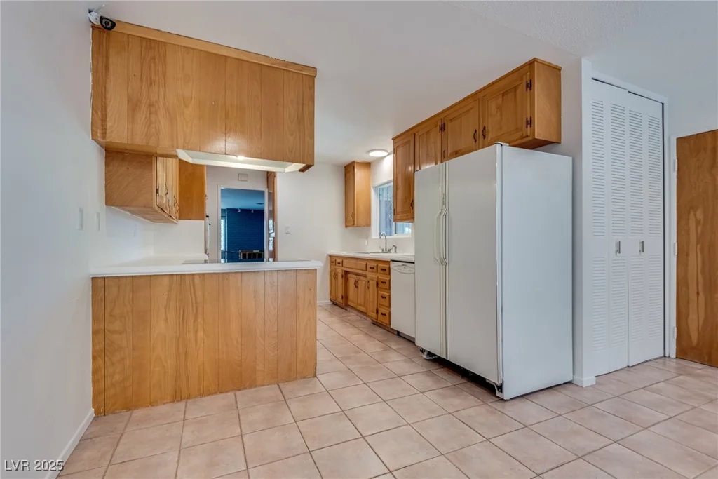 1238 Campbell, Las Vegas, NV 89102