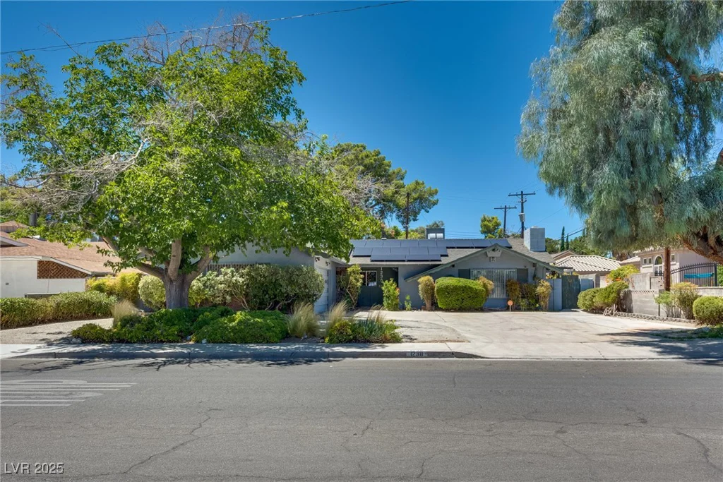 1238 Campbell, Las Vegas, NV 89102