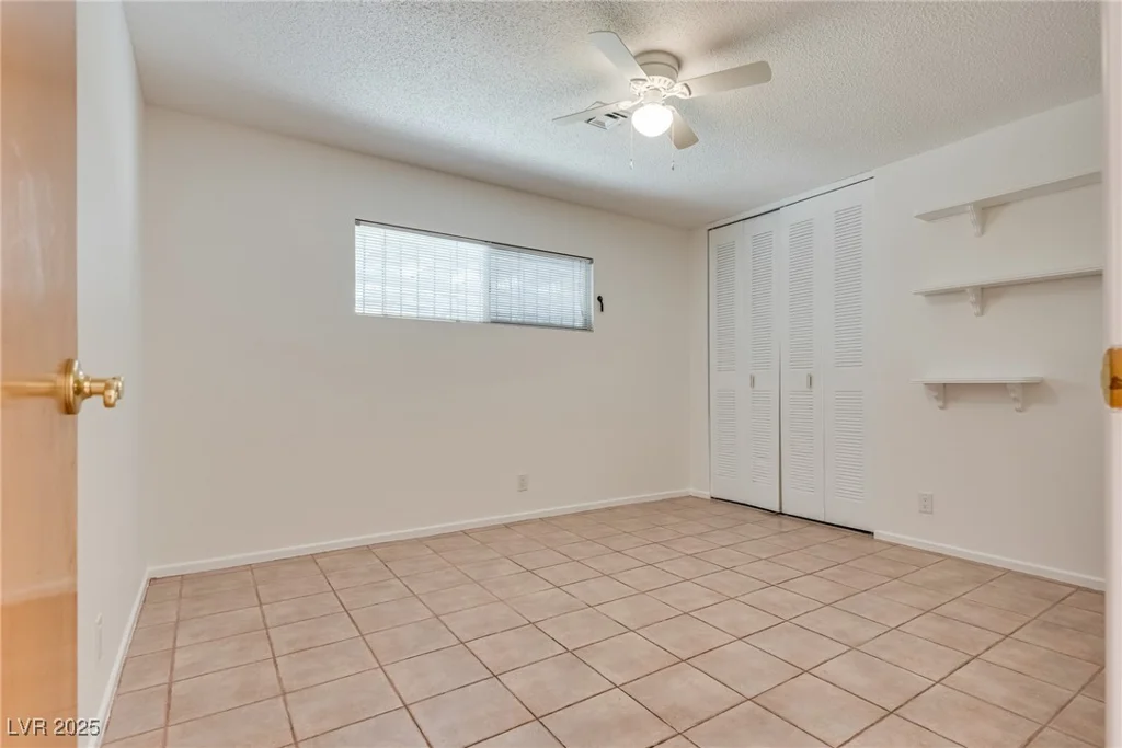 1238 Campbell, Las Vegas, NV 89102