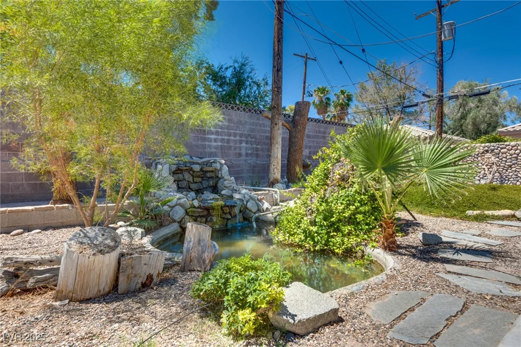 1238 Campbell, Las Vegas, NV 89102
