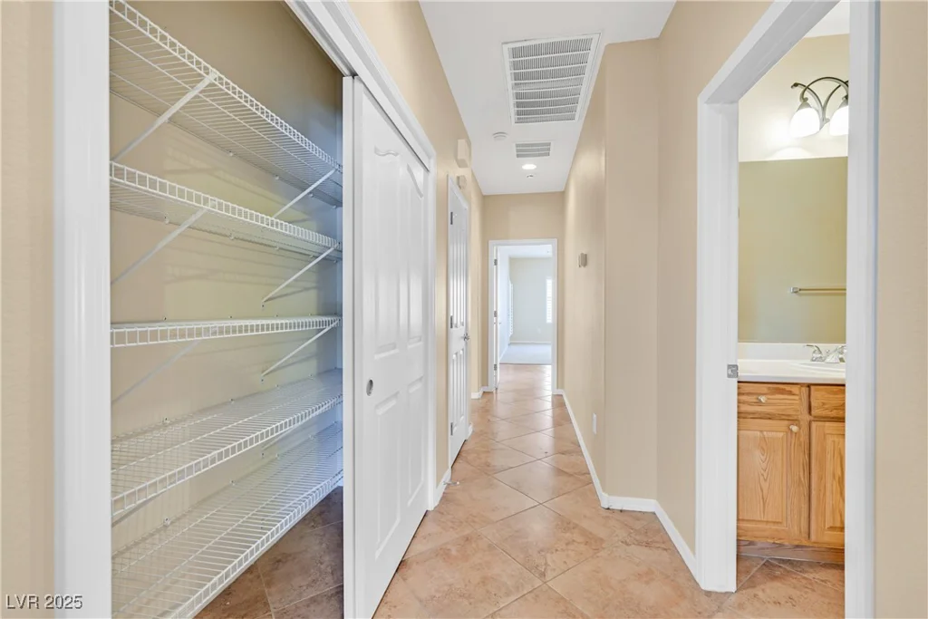 2258 Valley Falls, Henderson, NV 89052