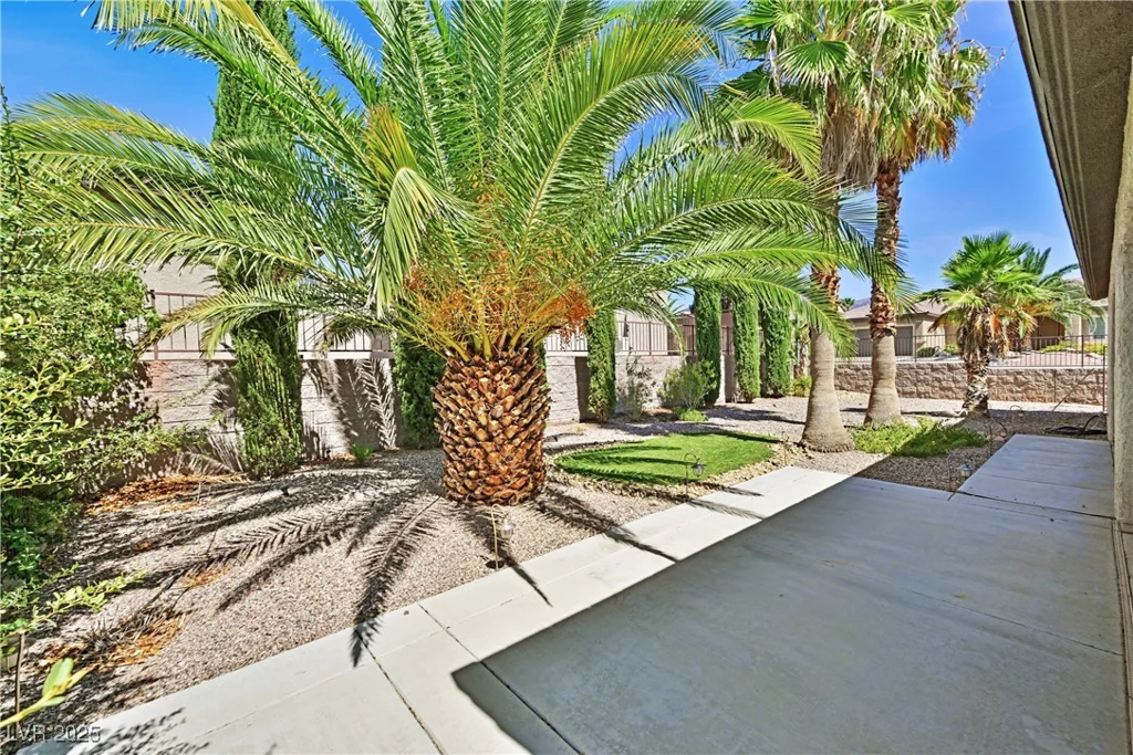 2258 Valley Falls, Henderson, NV 89052