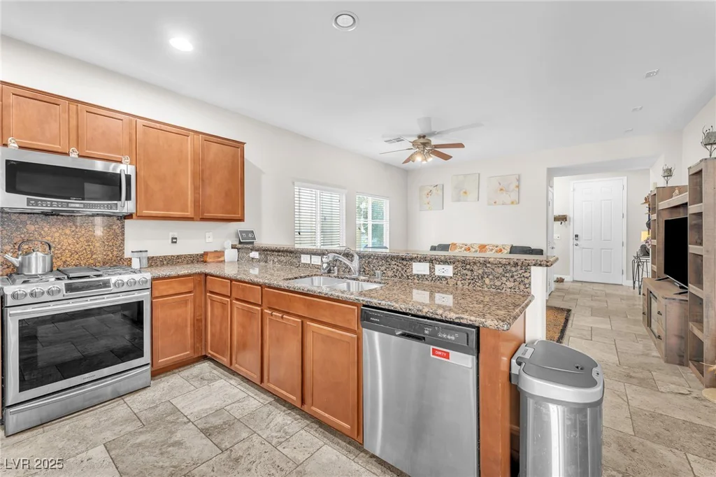 10556 Bandera Mountain, Las Vegas, NV 89166