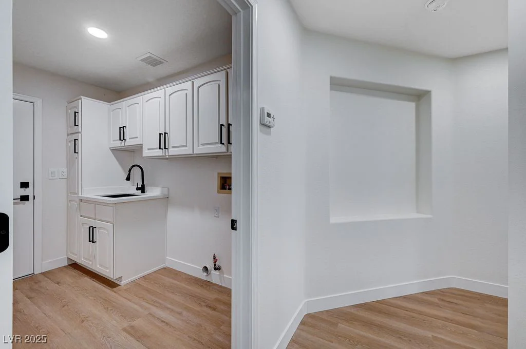 2605 High Range, Las Vegas, NV 89134
