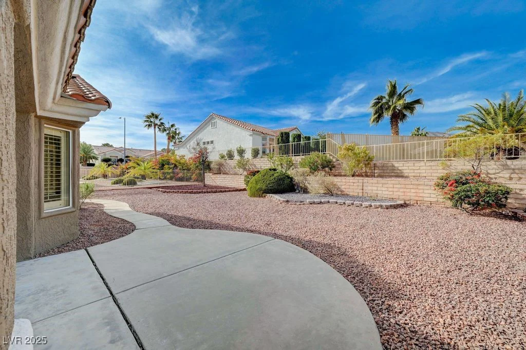 2605 High Range, Las Vegas, NV 89134