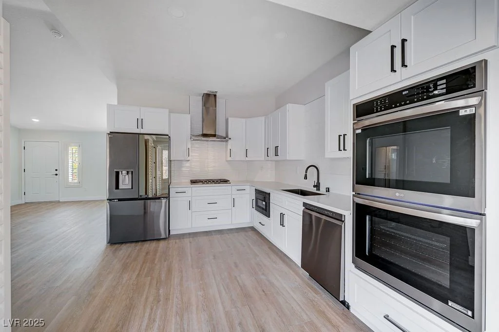 2605 High Range, Las Vegas, NV 89134