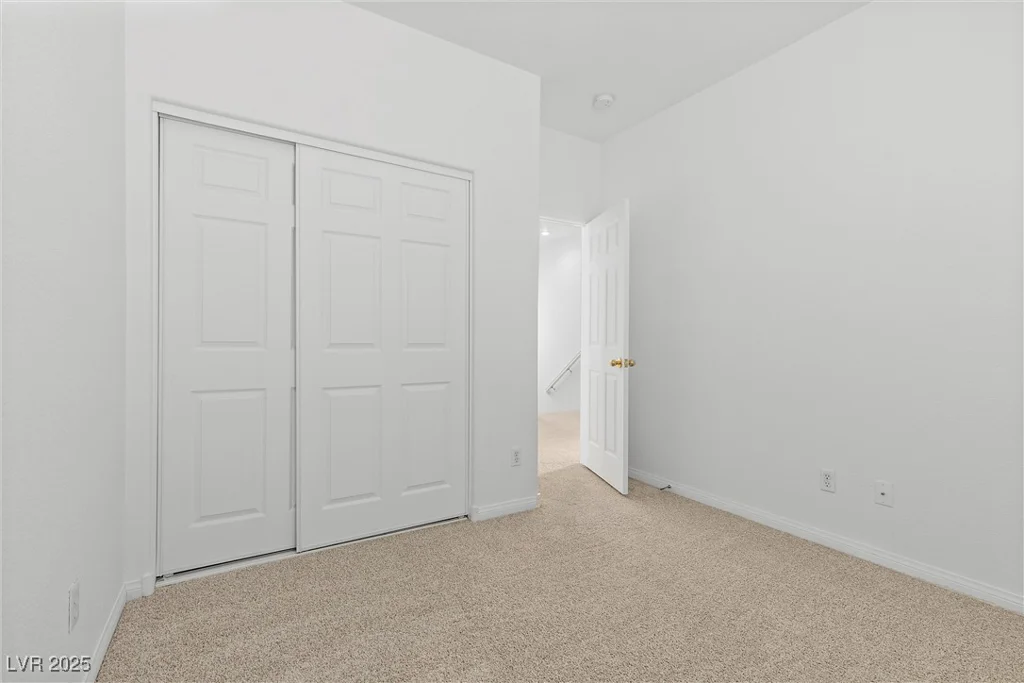 5400 Flowing Spring, Las Vegas, NV 89122