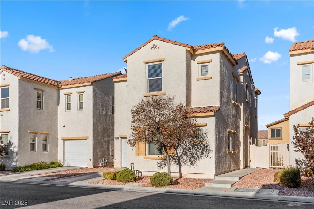 5400 Flowing Spring, Las Vegas, NV 89122