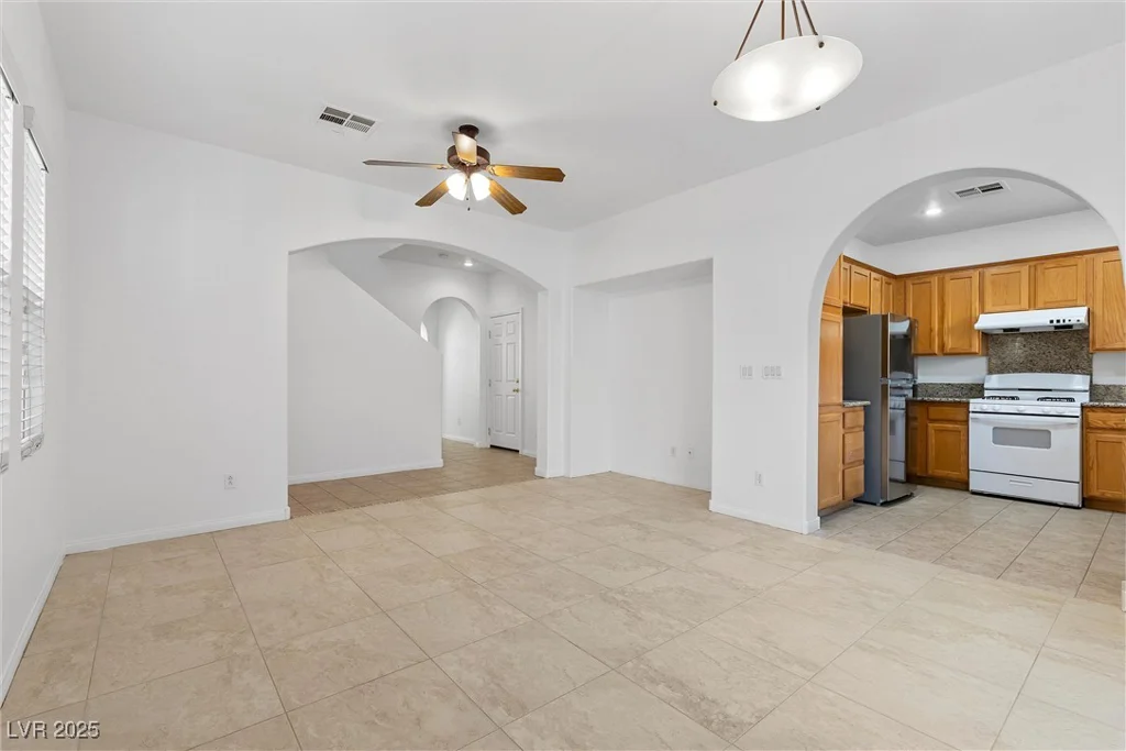5400 Flowing Spring, Las Vegas, NV 89122
