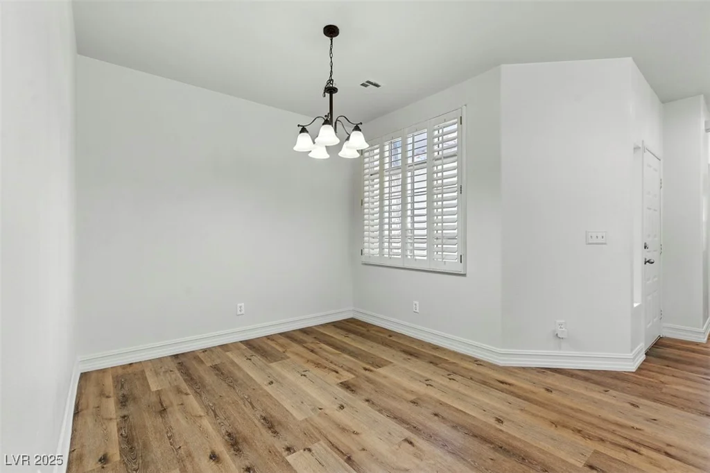 2512 Silver Shadow, Las Vegas, NV 89108
