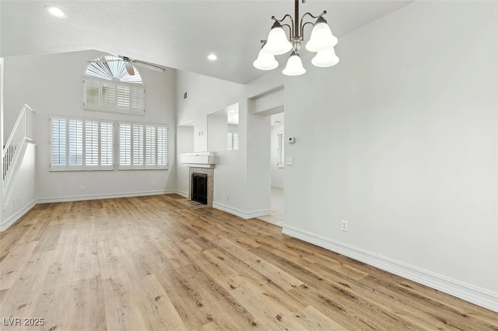 2512 Silver Shadow, Las Vegas, NV 89108