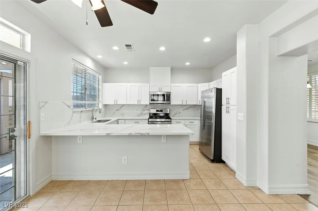 2512 Silver Shadow, Las Vegas, NV 89108