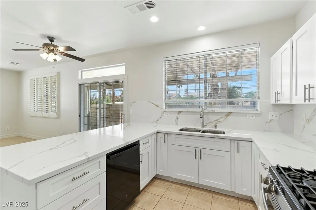 2512 Silver Shadow, Las Vegas, NV 89108