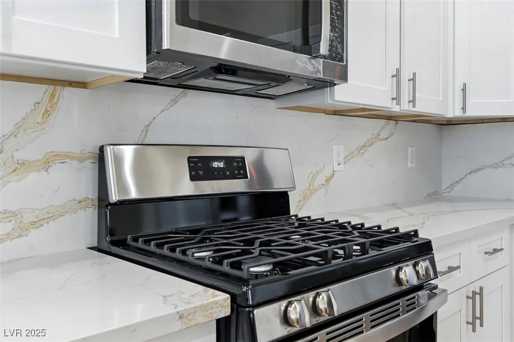 2512 Silver Shadow, Las Vegas, NV 89108