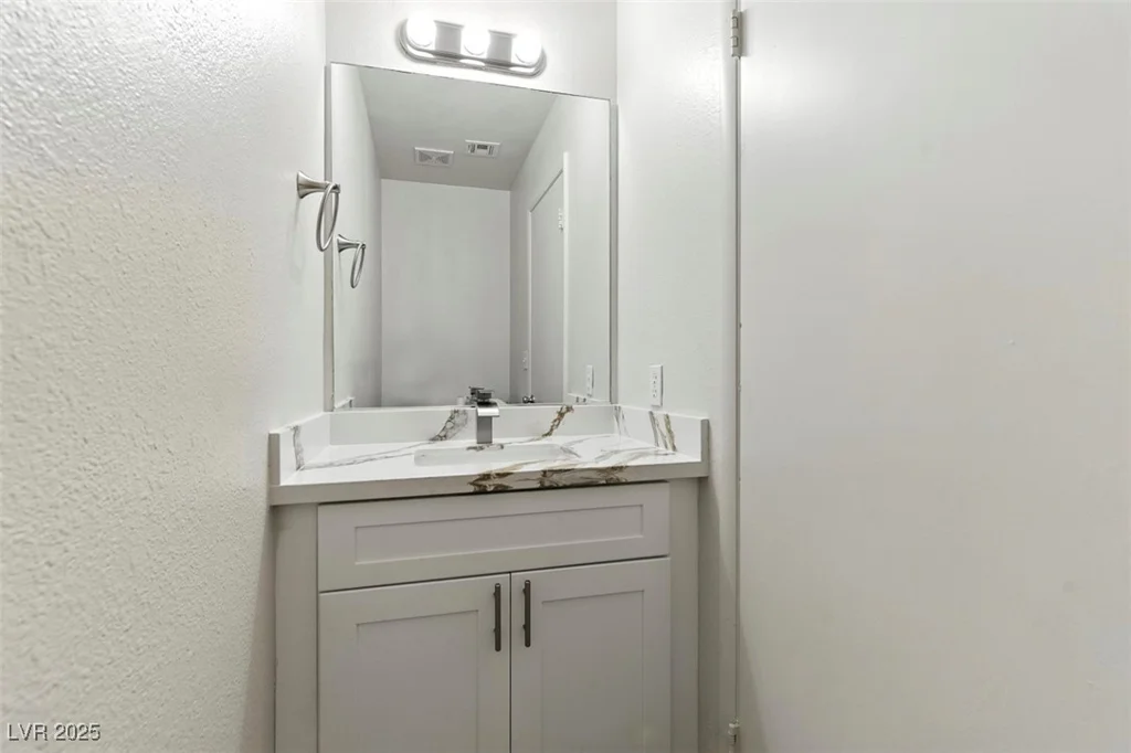 2512 Silver Shadow, Las Vegas, NV 89108