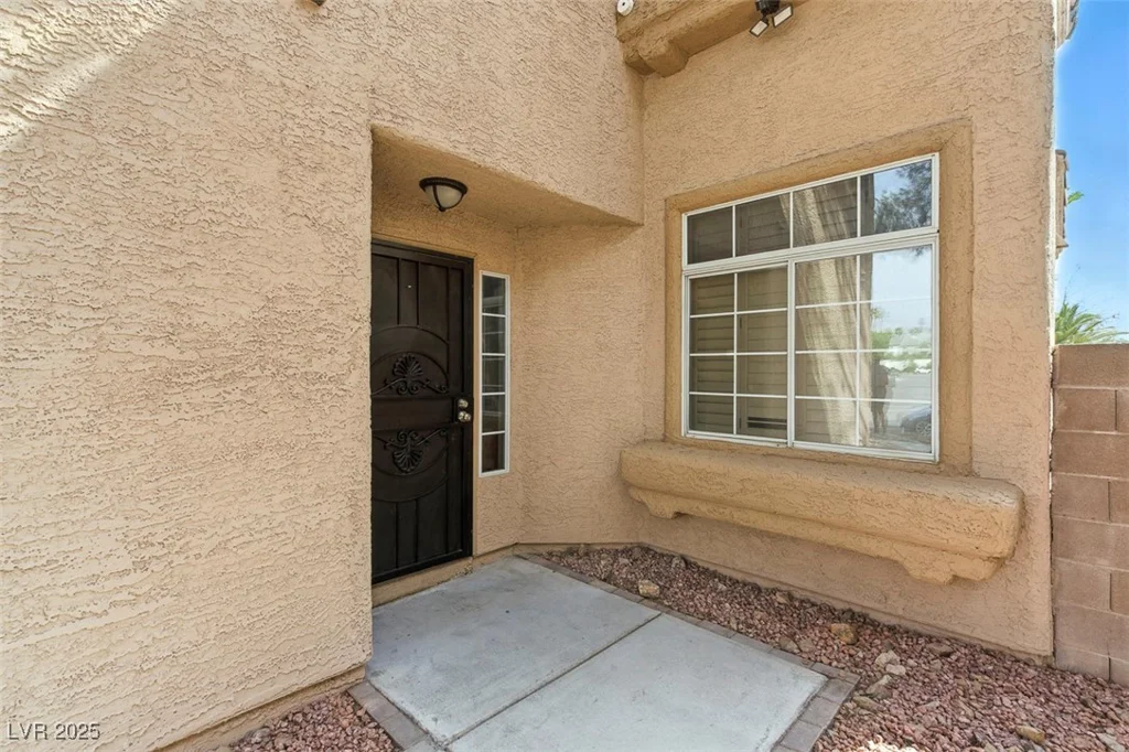 2512 Silver Shadow, Las Vegas, NV 89108