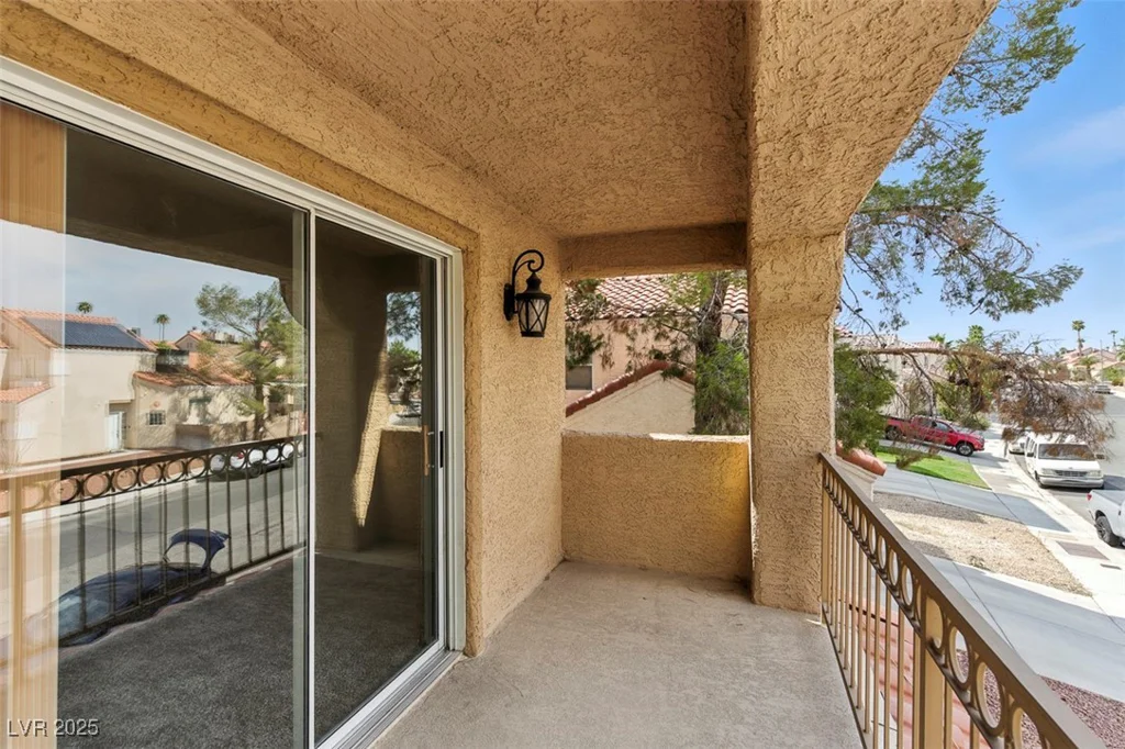 2512 Silver Shadow, Las Vegas, NV 89108