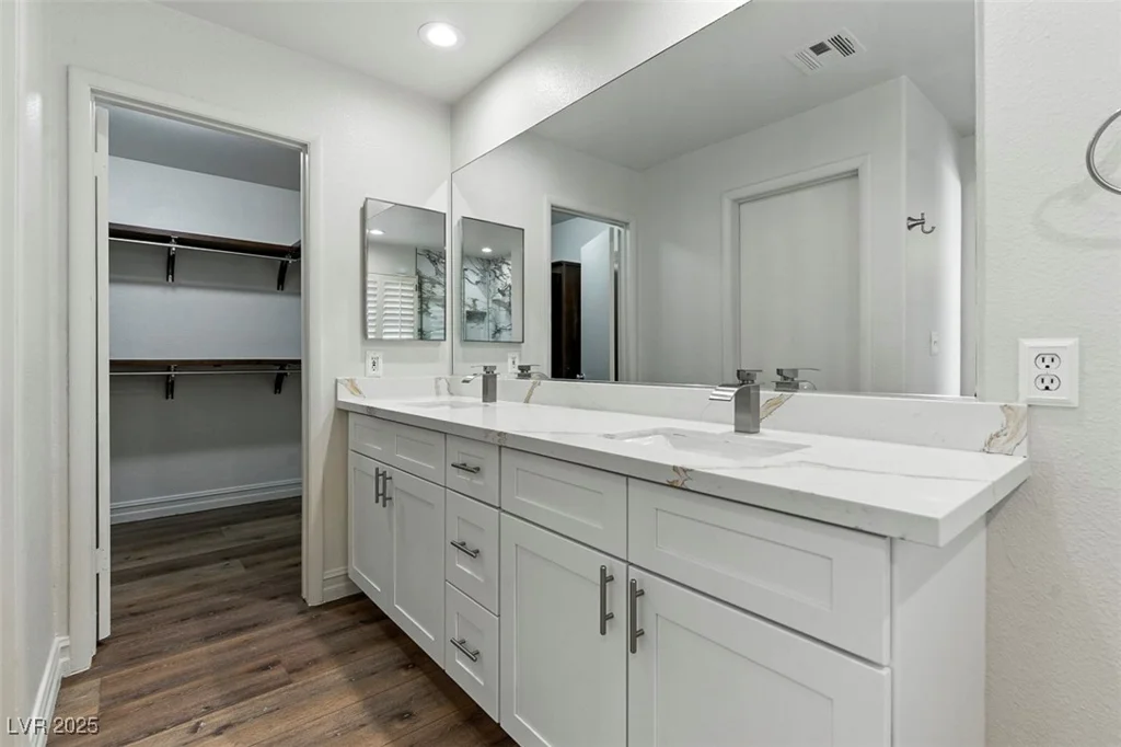 2512 Silver Shadow, Las Vegas, NV 89108
