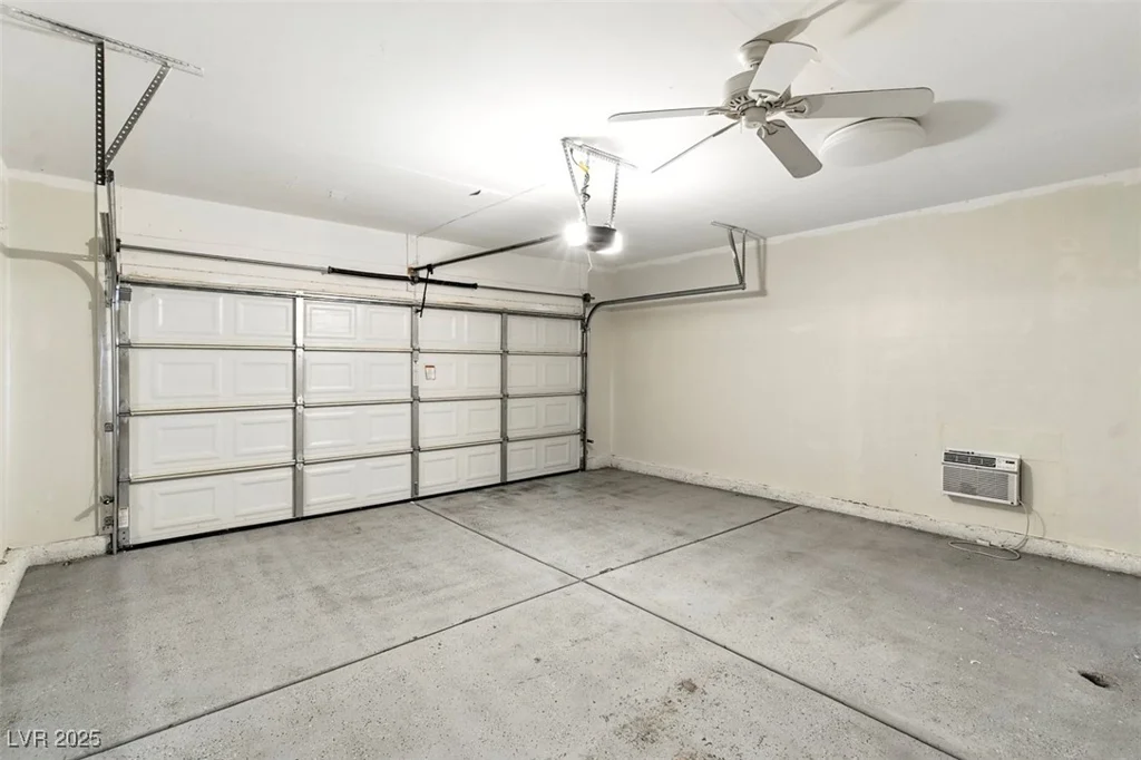 2512 Silver Shadow, Las Vegas, NV 89108