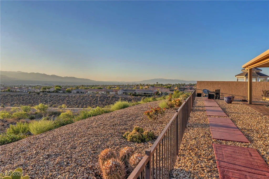 2740 Solar Flare, Henderson, NV 89044