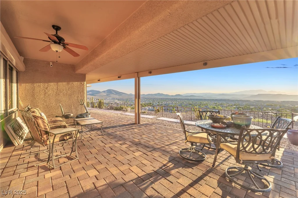 2740 Solar Flare, Henderson, NV 89044