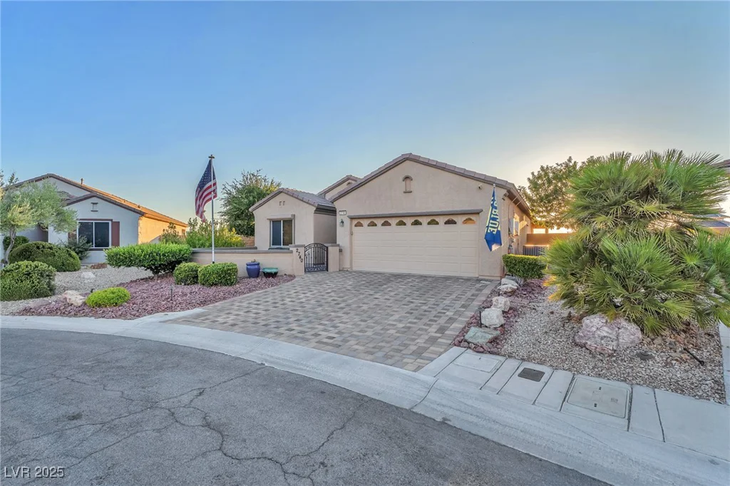 2740 Solar Flare, Henderson, NV 89044