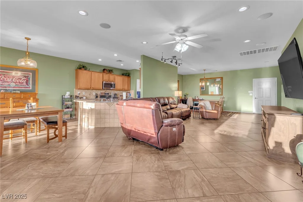 2740 Solar Flare, Henderson, NV 89044
