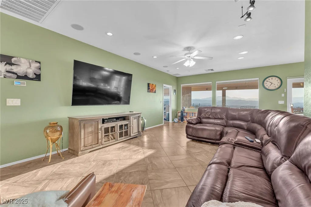 2740 Solar Flare, Henderson, NV 89044