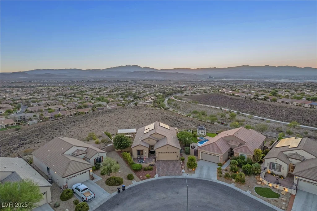 2740 Solar Flare, Henderson, NV 89044