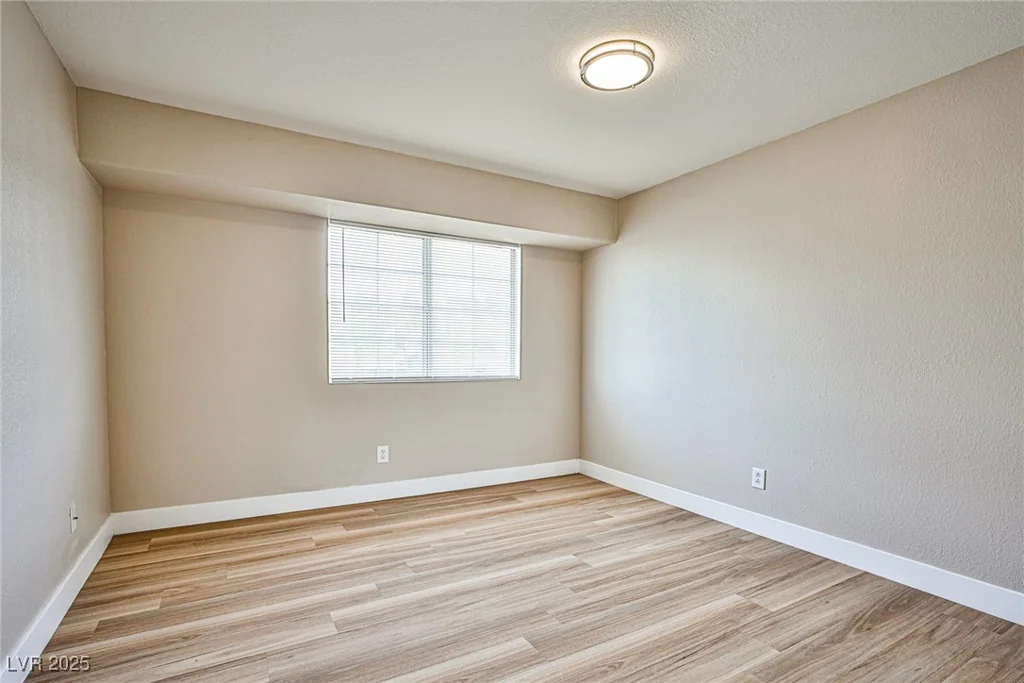 8200 Crystal Star, Las Vegas, NV 89145