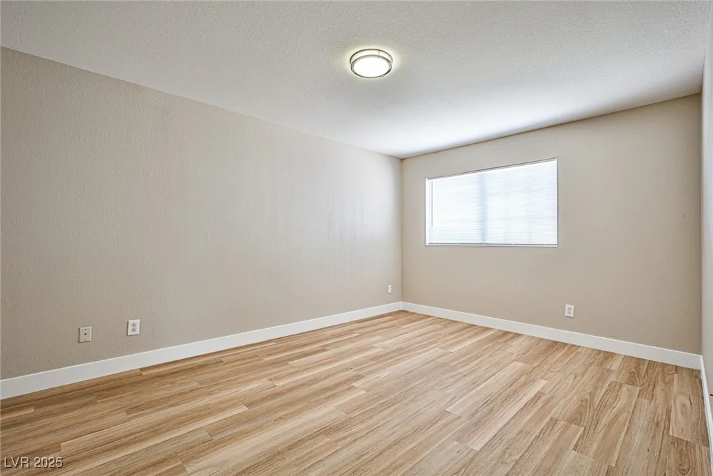 8200 Crystal Star, Las Vegas, NV 89145